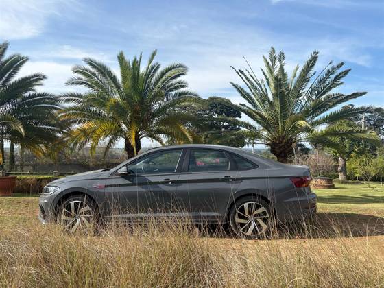 VOLKSWAGEN JETTA 2.0 350 TSI GASOLINA GLI DSG VOLKSWAGEN JETTA 2.0 350 TSI GASOLINA GLI DSG